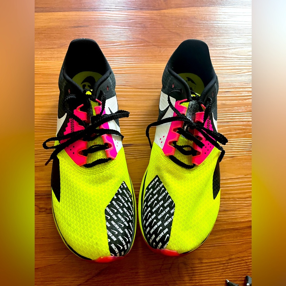 Nike All Gender Zoom Rival XC 6
Volt/White/Black/Hyper Pink |DX7999-700